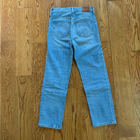 J. Crew High Rise 90s Classic Straight Jean in Scuttle Wash - Picture 4 of 4